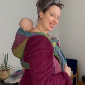 atelier-pour-apprendre-a-porter-bebe-dans-le-dos-a-nantes